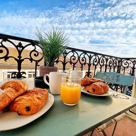 Duplex 3p Sur Port Apartment Antibes